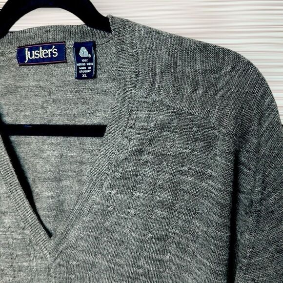 NWOT Juster’s Merino Wool Gray Sweater Pullover V-neck Lightweight Uruguay XL - Picture 2 of 9